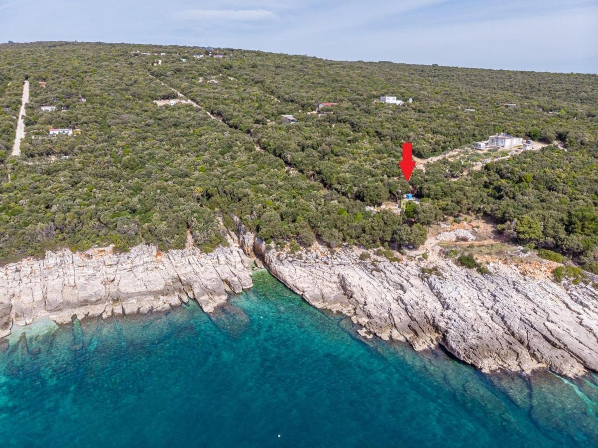 Cottage On The Kavran Beach Bagian luar foto